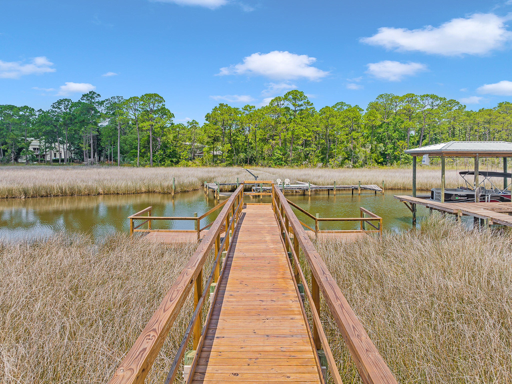 Daxton on the Bay - Residential