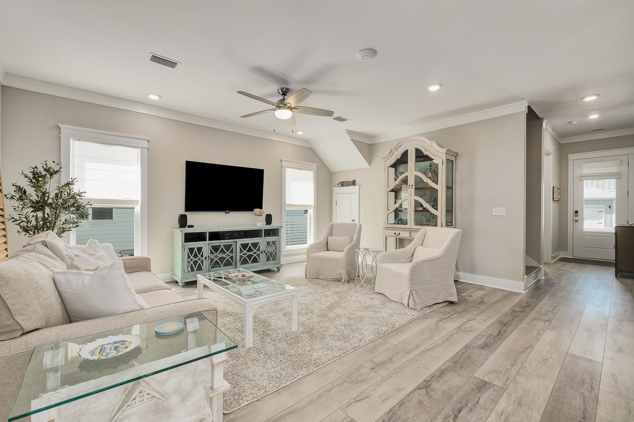 Daxton on the Bay - Residential