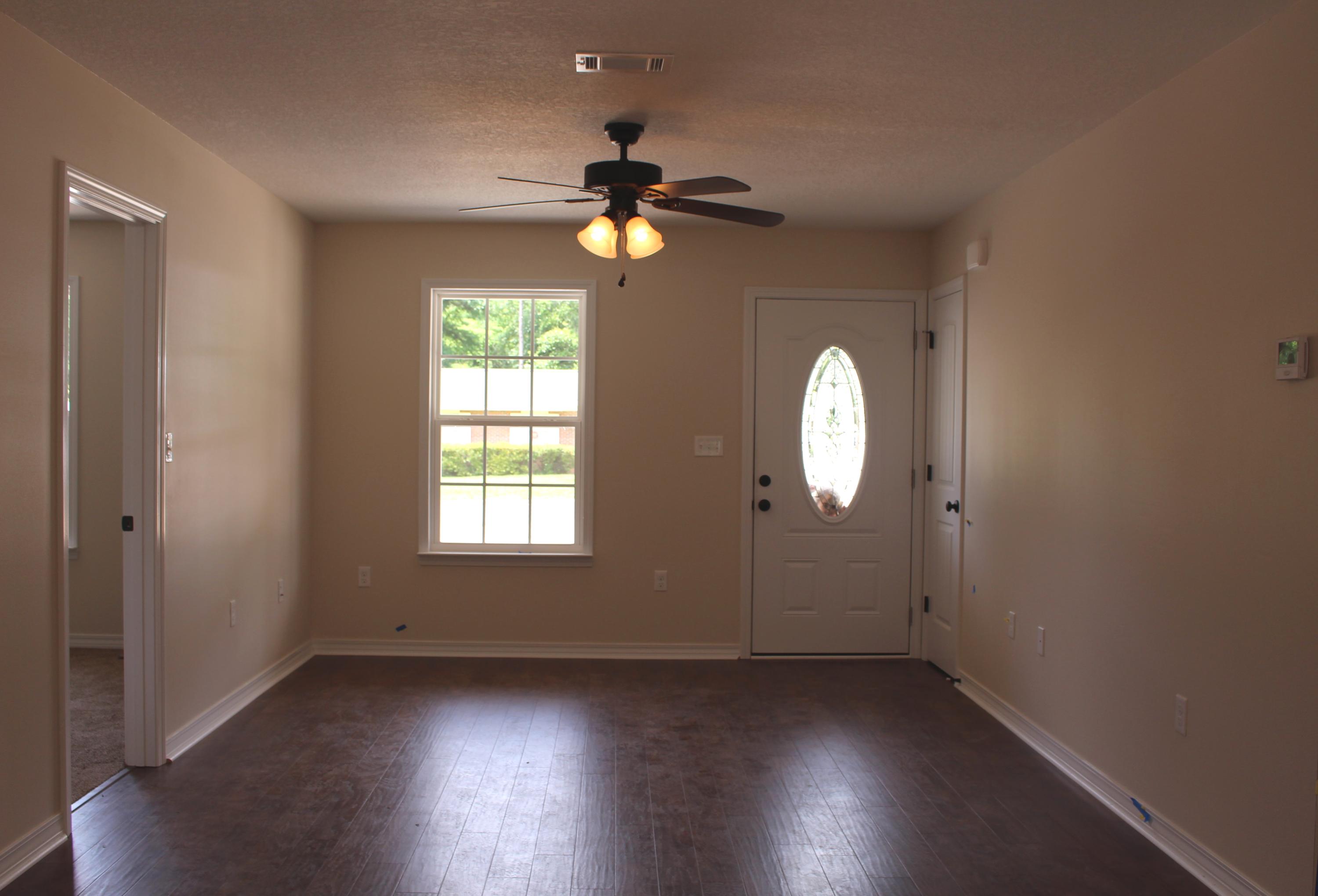 LAKEWOOD S/D LOT 5 BLK 2 - Residential