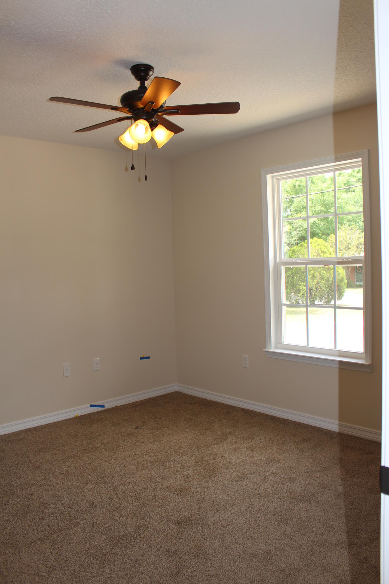 LAKEWOOD S/D LOT 5 BLK 2 - Residential