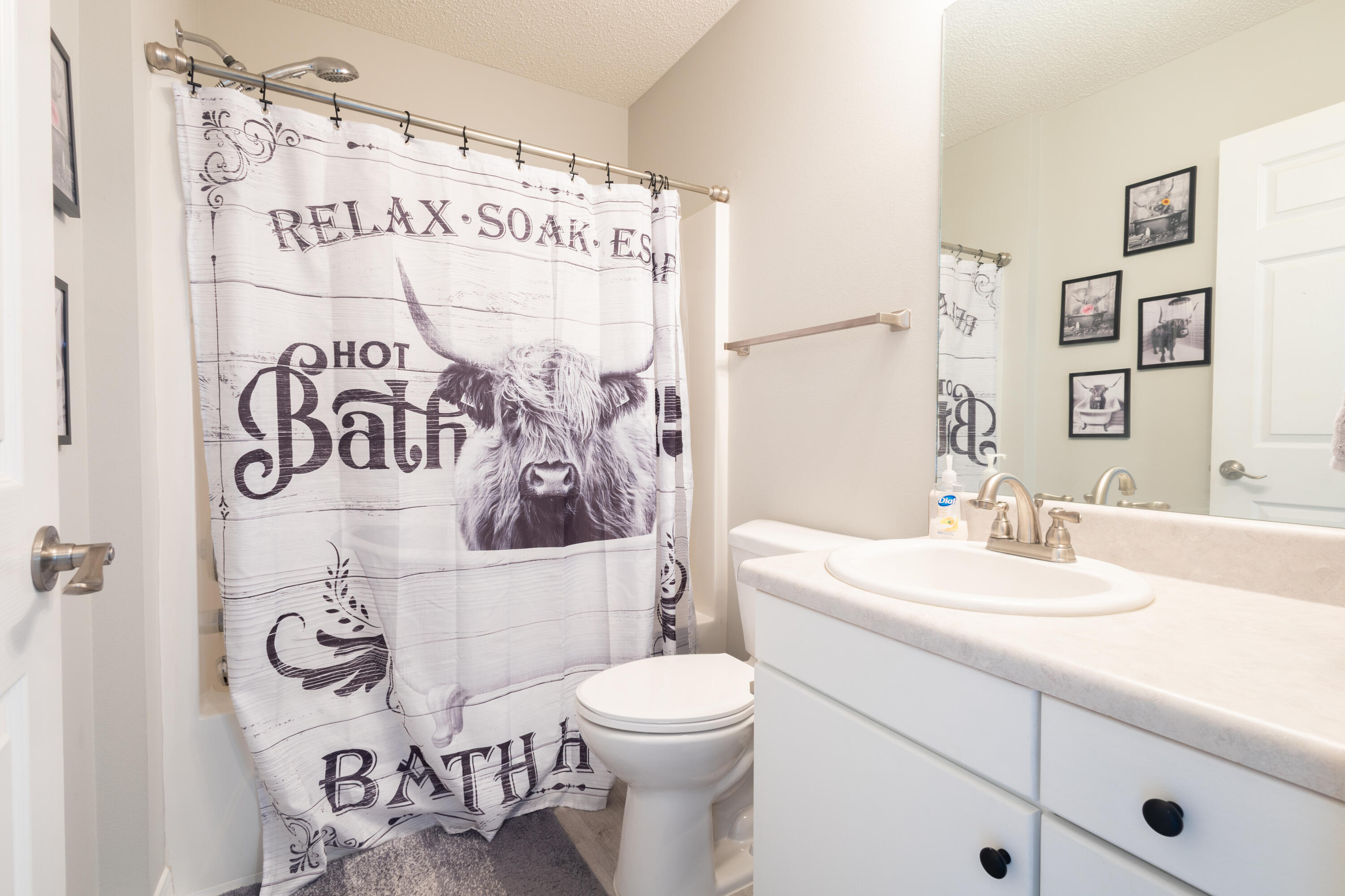 OAKWOOD HILLS UNIT 3 - Residential