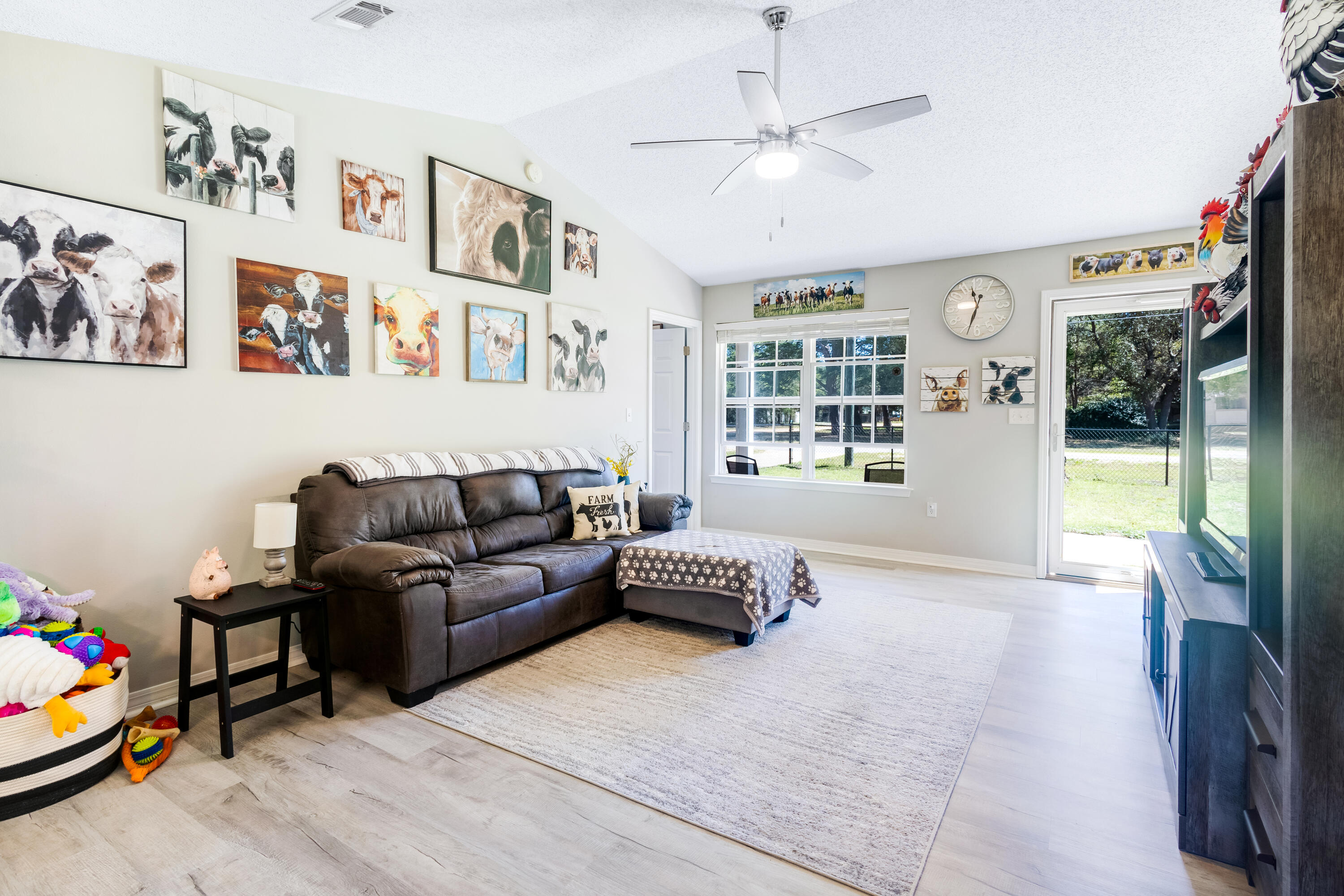 OAKWOOD HILLS UNIT 3 - Residential