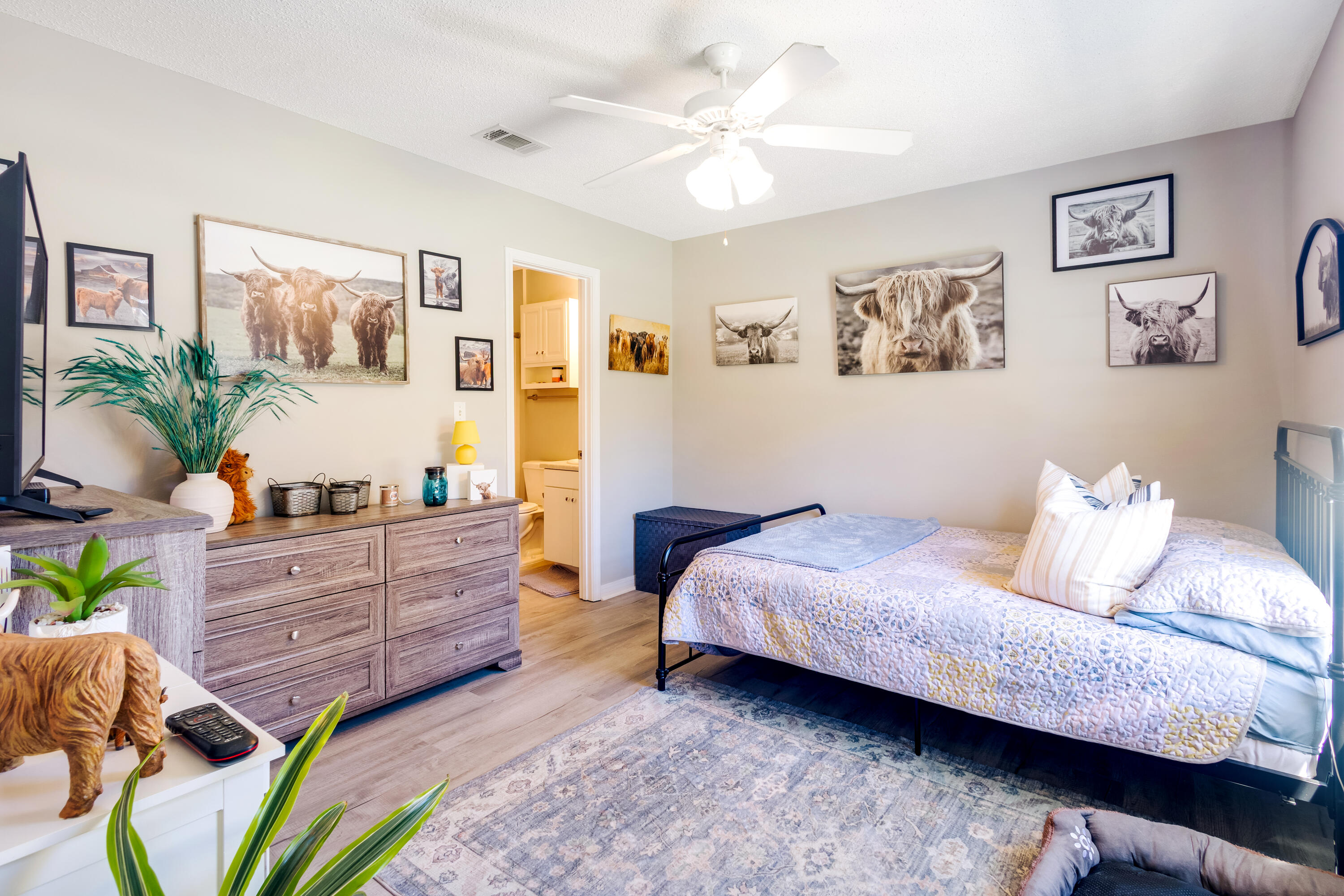 OAKWOOD HILLS UNIT 3 - Residential