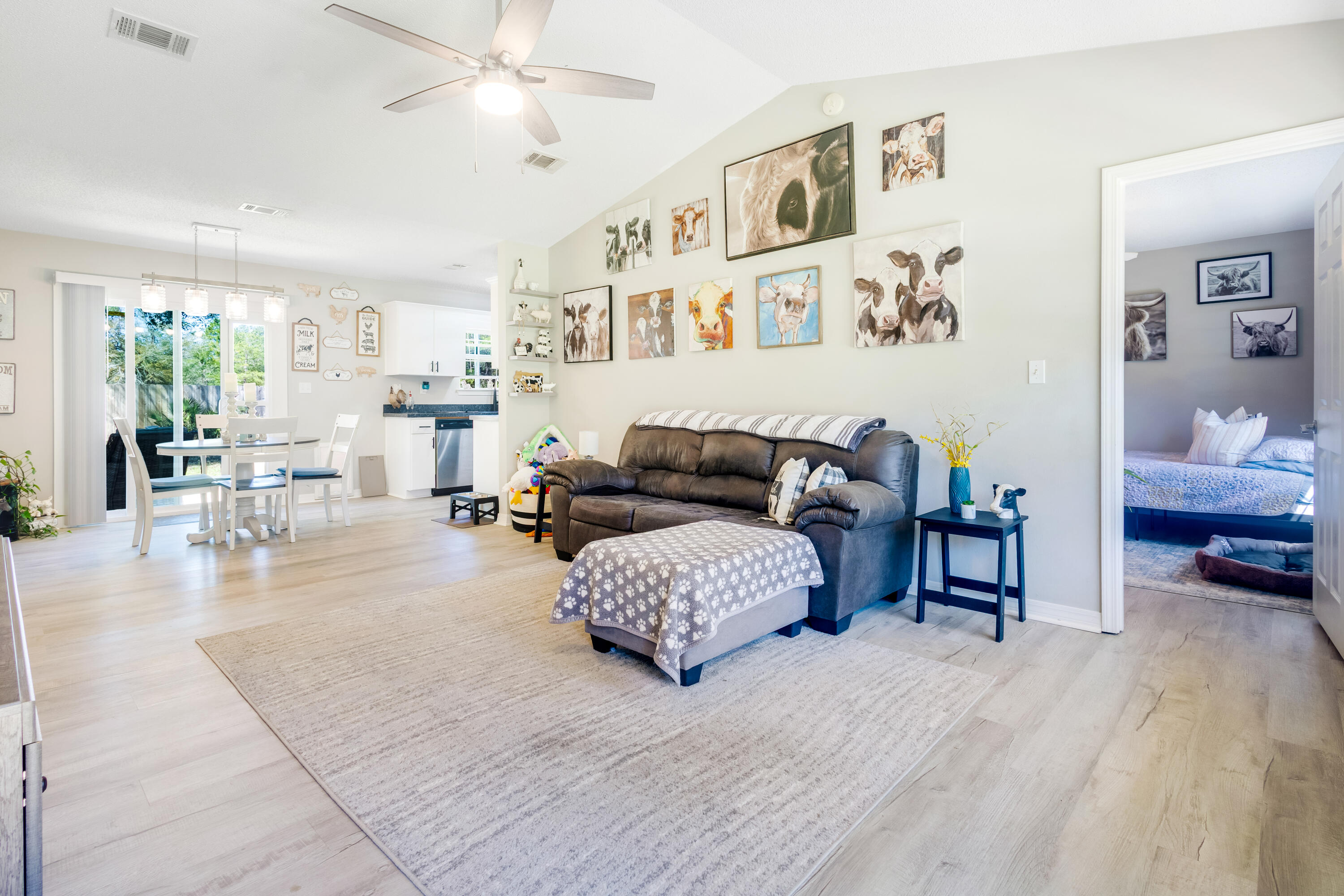 OAKWOOD HILLS UNIT 3 - Residential