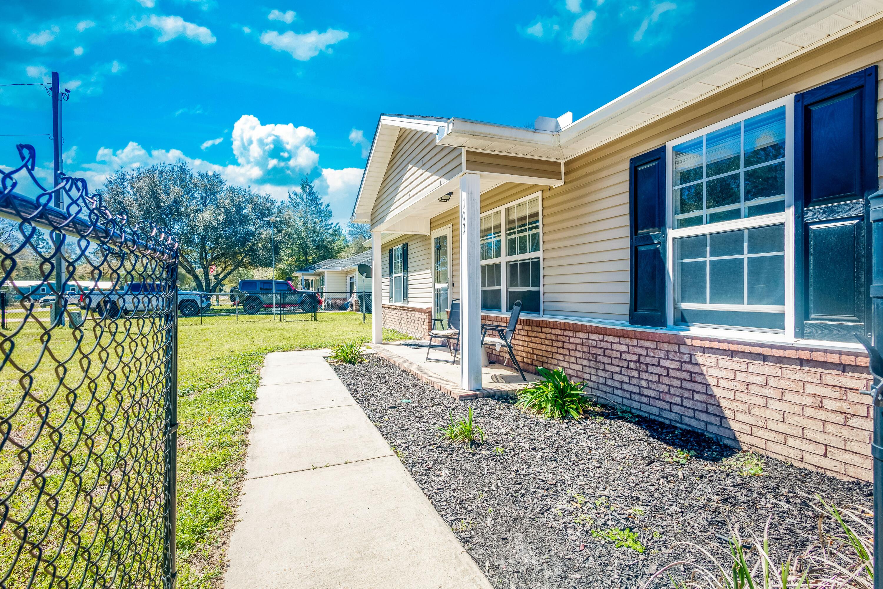 OAKWOOD HILLS UNIT 3 - Residential