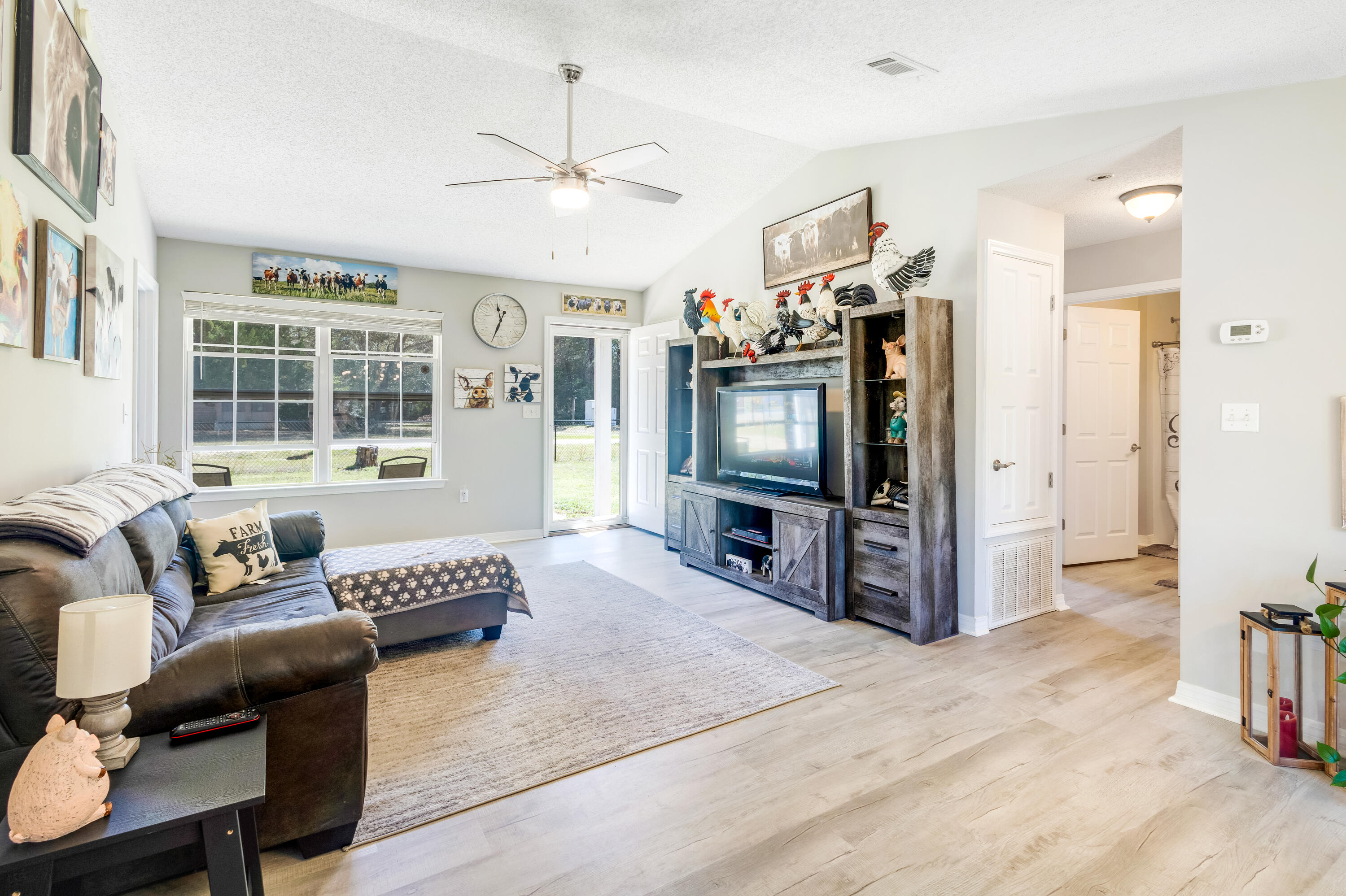 OAKWOOD HILLS UNIT 3 - Residential