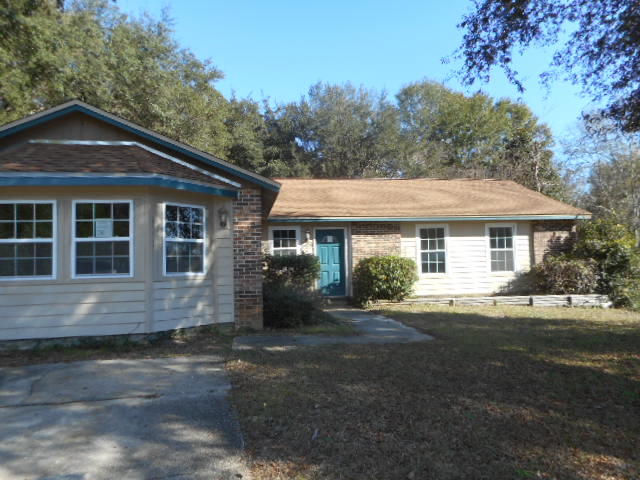 This property is to be placed in an upcoming event. All bids should be submitted at www.homesearch.com (void where prohibited). Submit any offers received pre-event (or post-event) to sales@homesearch.com. All pre-event or post-event offers will be reviewed and responded to within 3 business days. All properties are subject to a 5% buyer's premium pursuant to the Event Agreement and Terms & Conditions (minimums will apply). Please contact listing agent for details and commission paid on this property. List price is $129,900. House sit on quiet culdesac, has large bonus room ( converted garage). Large fenced backyard. Living/dining area with high ceiling and stone fireplace. Kitchen has been updated.