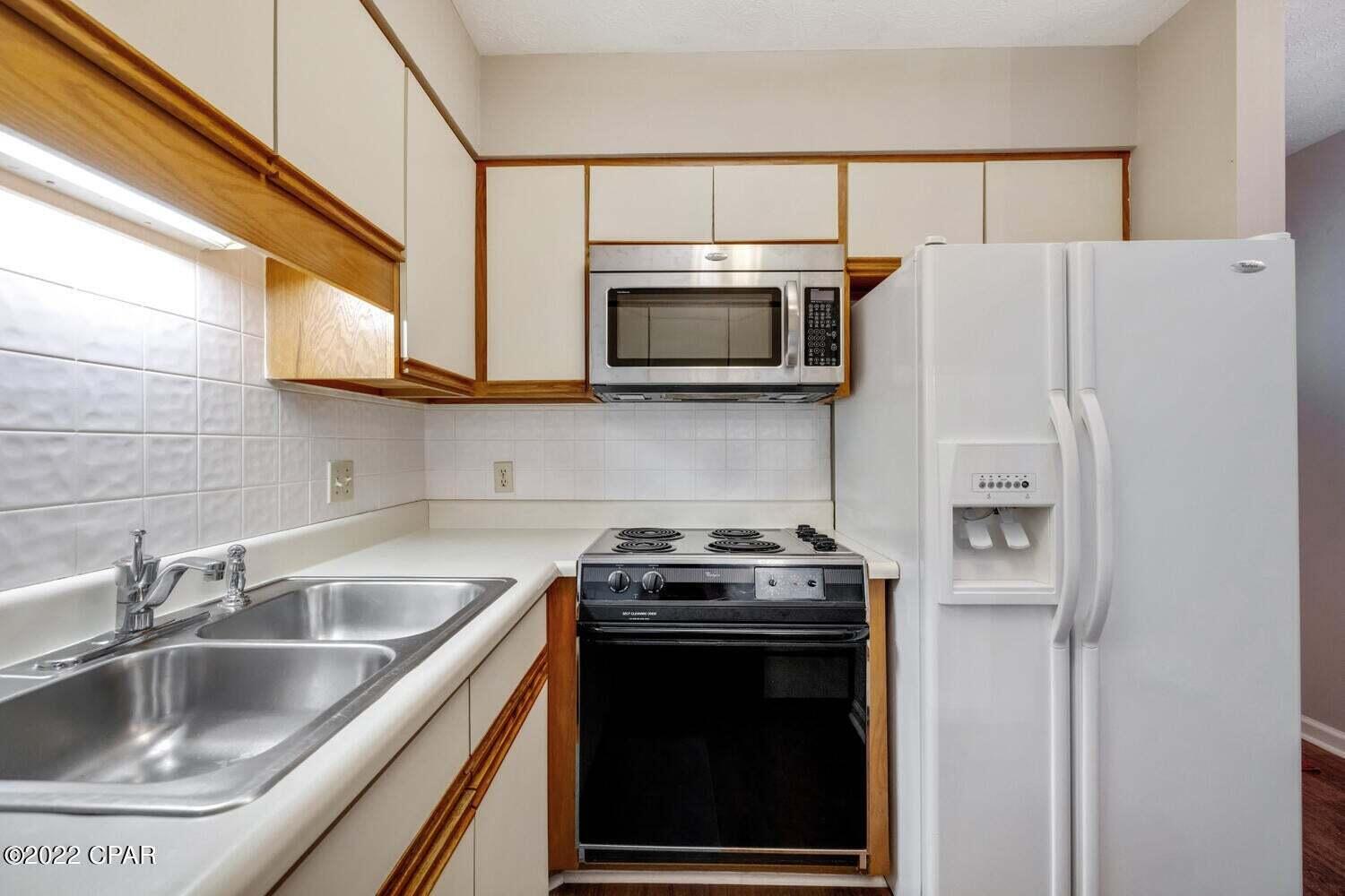 SHADETREE PH 2 CONDO - Residential