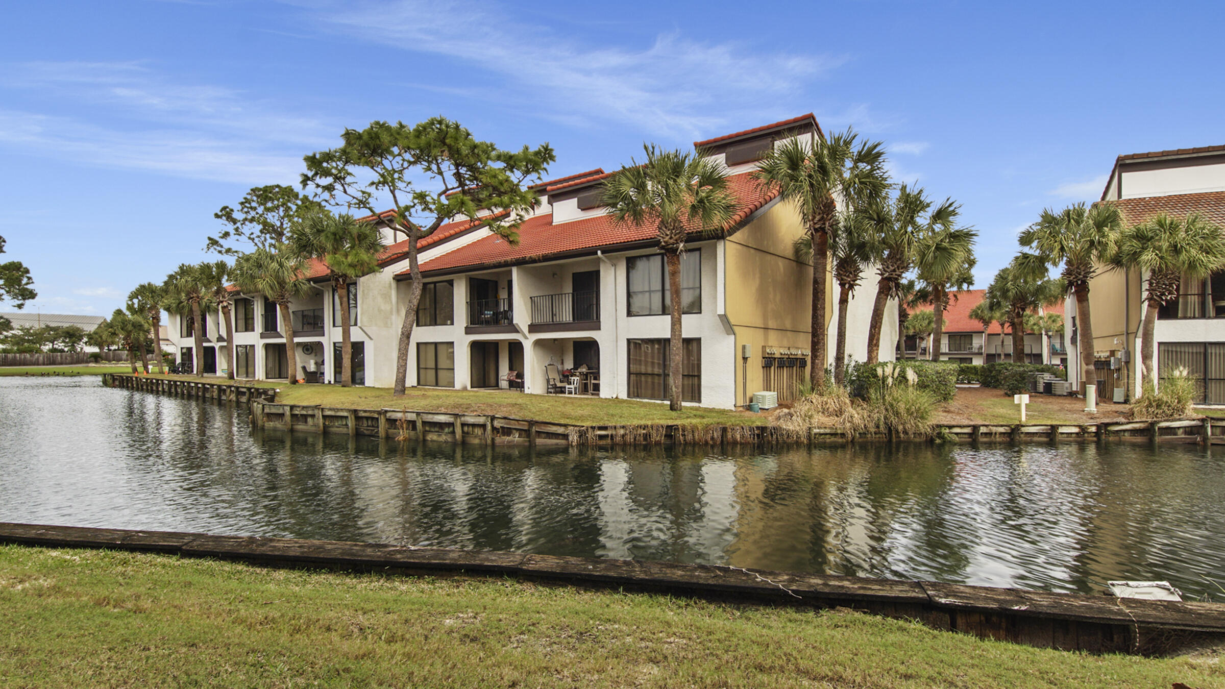 Edgewater Golf Villas 2B Condo - Residential