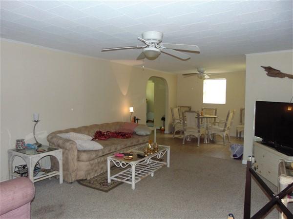 PALM LAKE ADDN UNREC - Residential