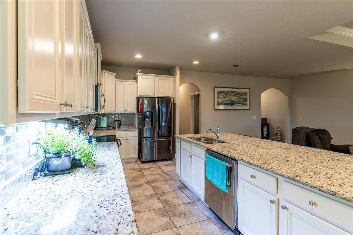 REDSTONE COMMONS PH I LOT 60 - Residential