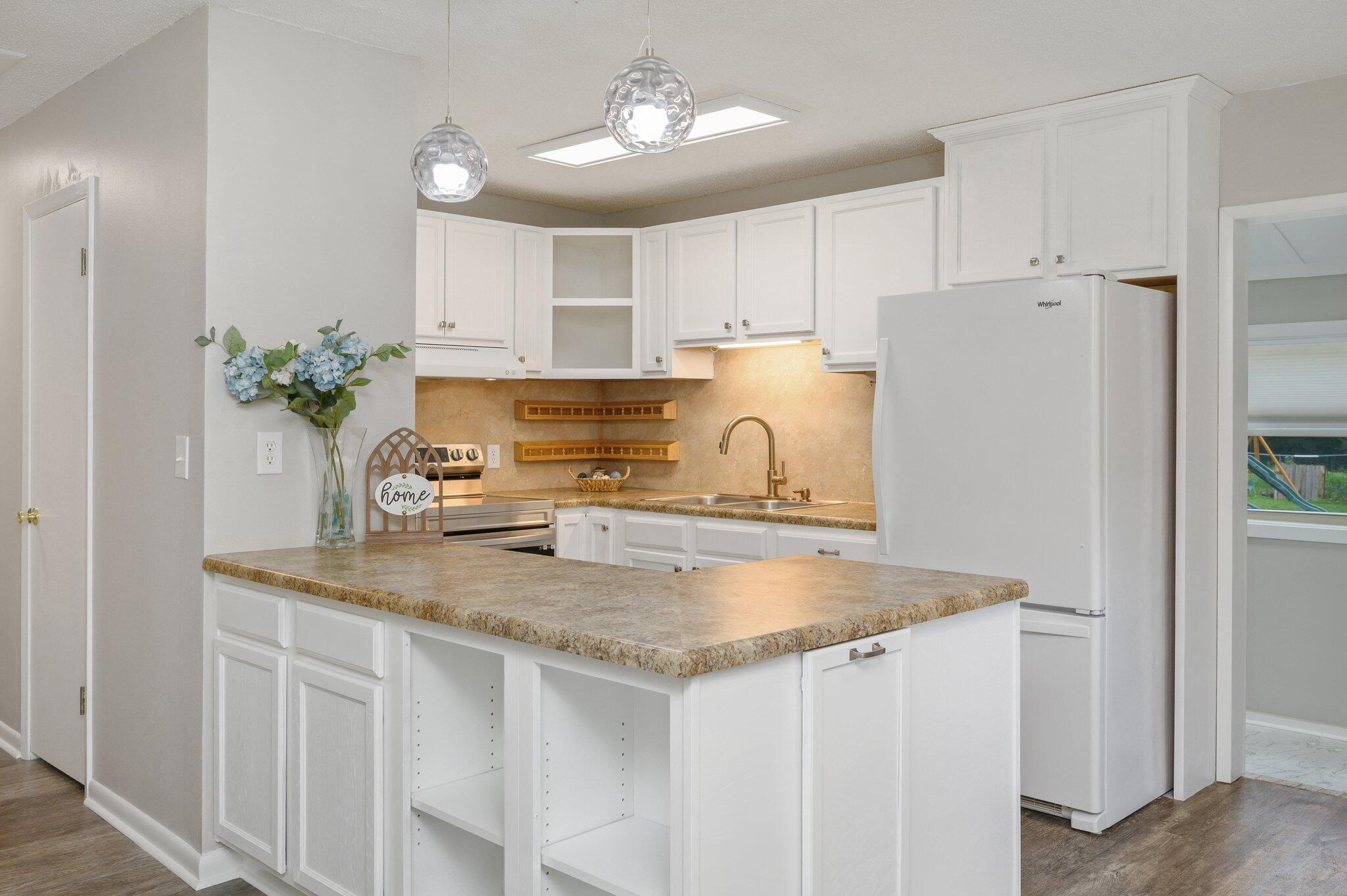 SOUTHERNAIRE S/D - Residential