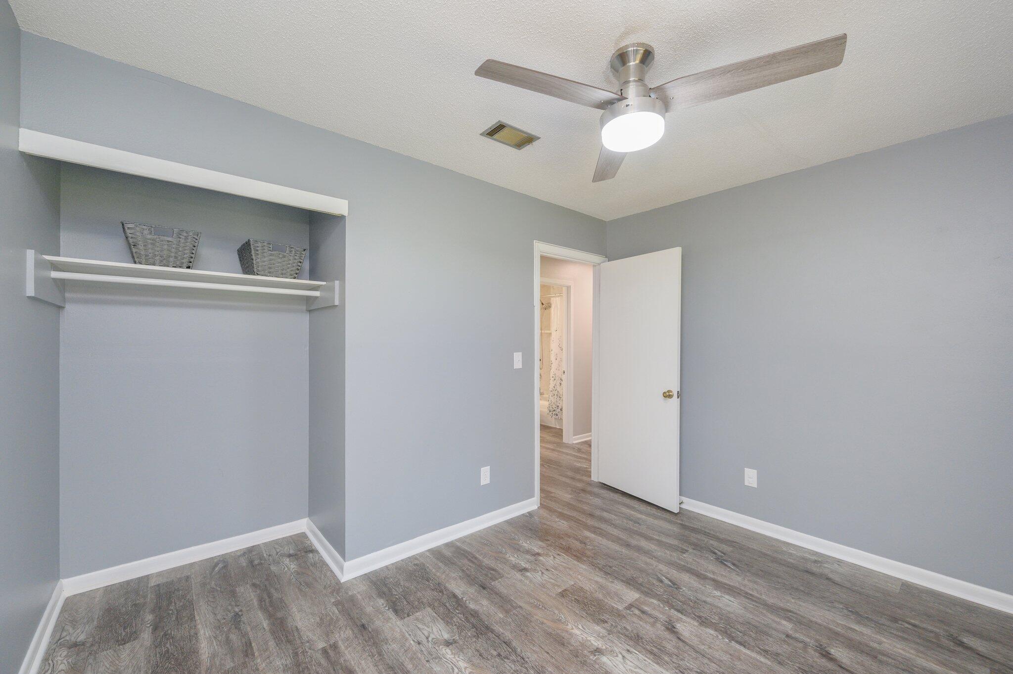 SOUTHERNAIRE S/D - Residential