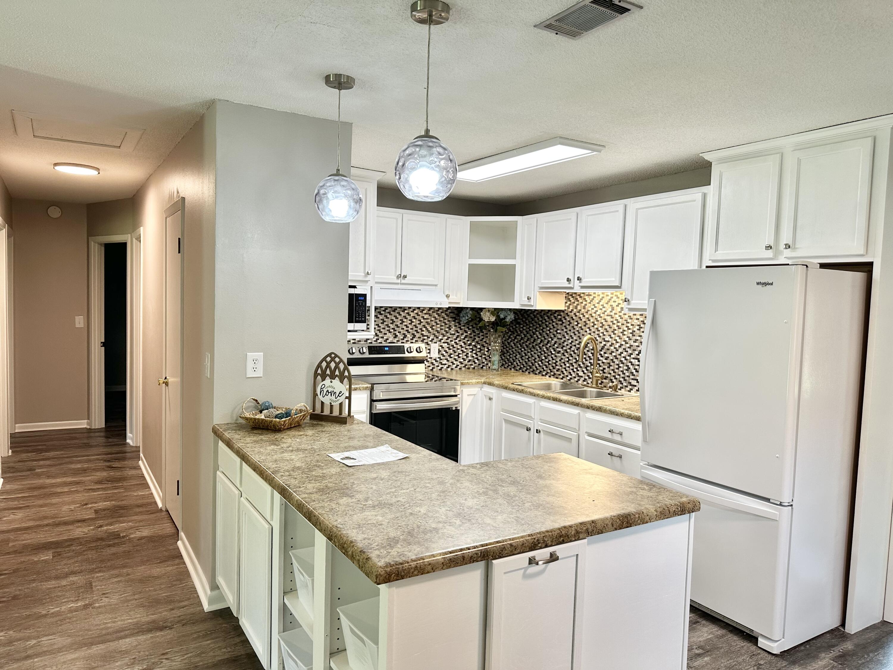 SOUTHERNAIRE S/D - Residential