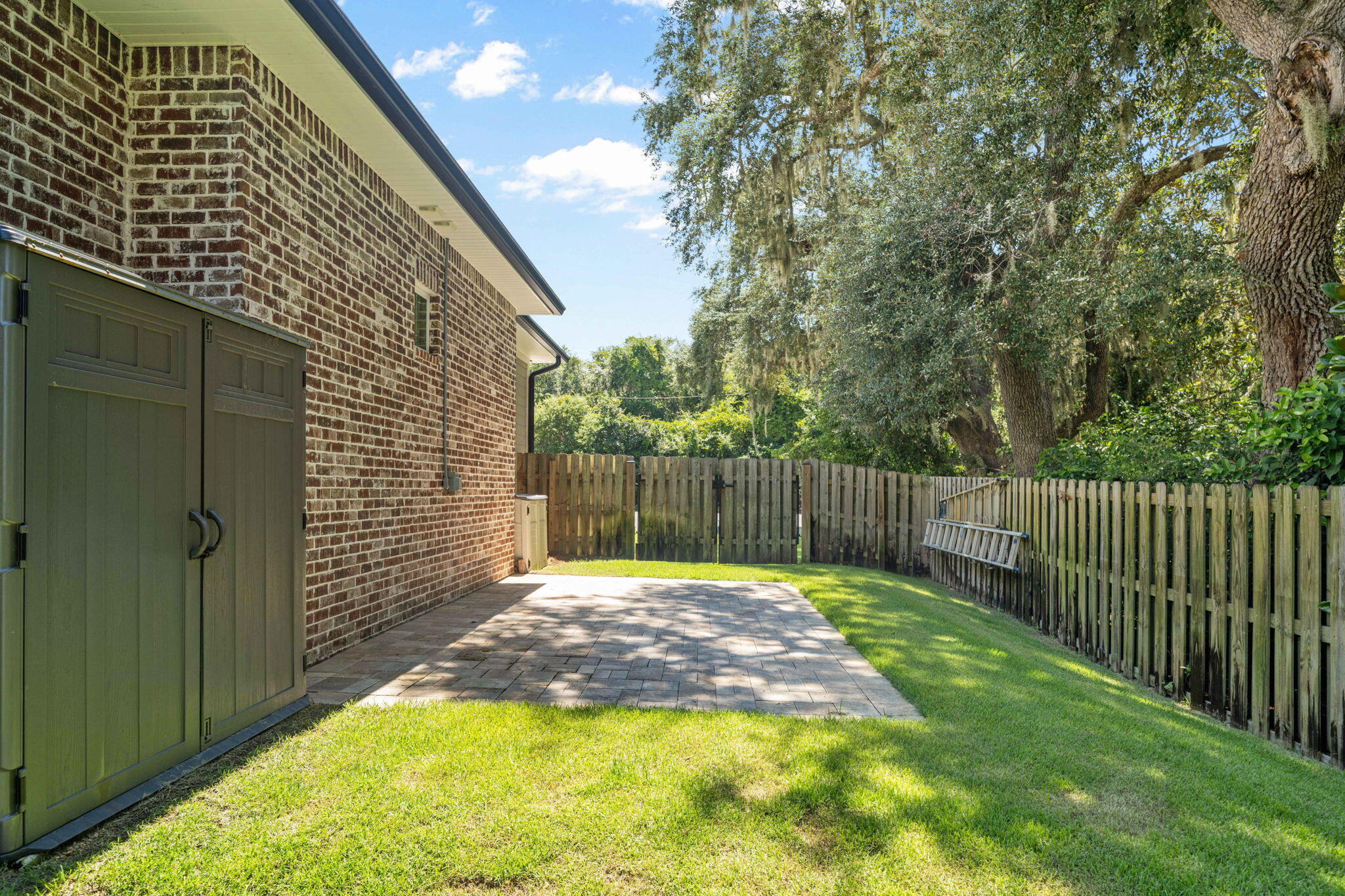 BAY OAKS S/D - Residential