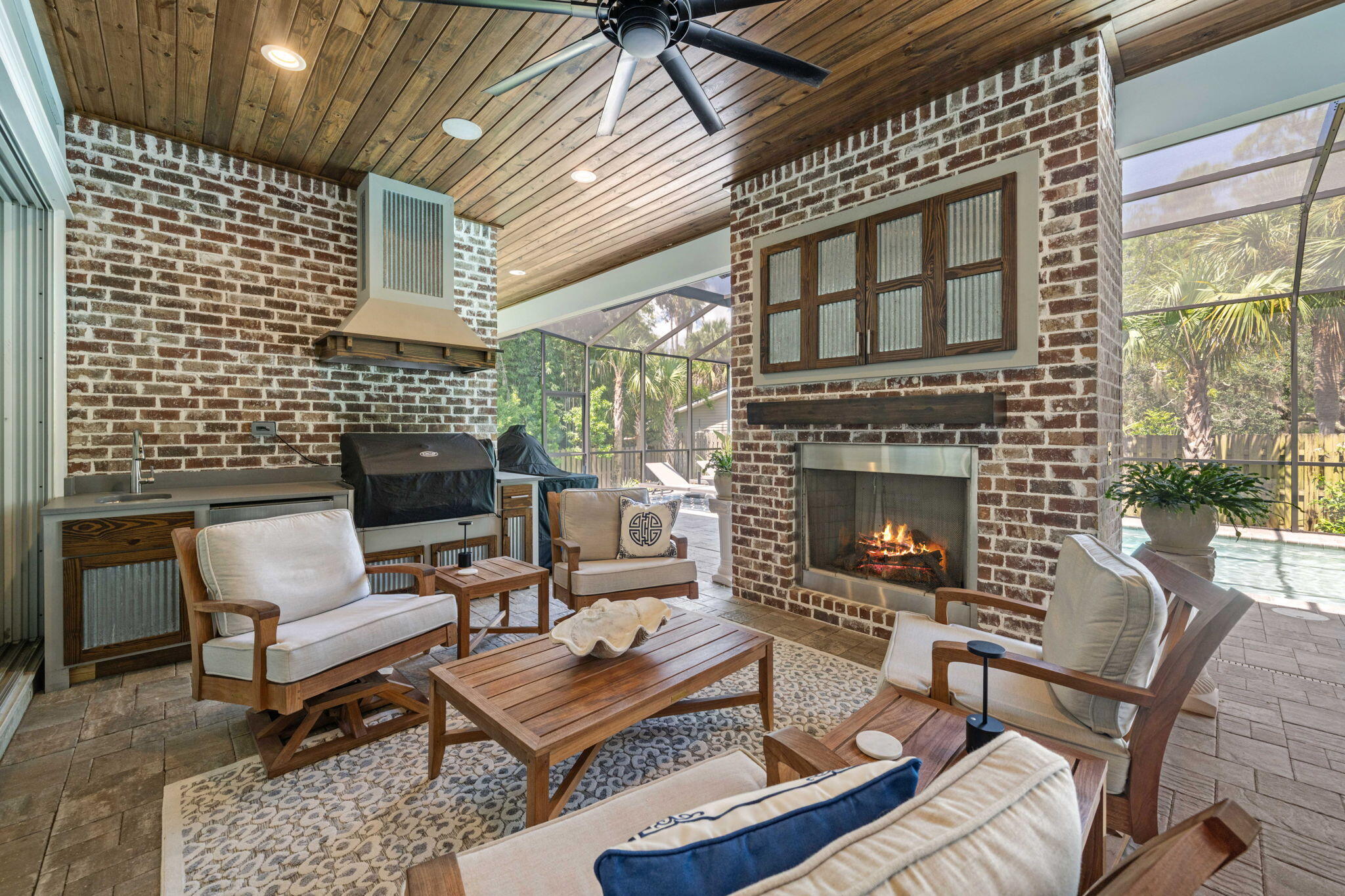 BAY OAKS S/D - Residential