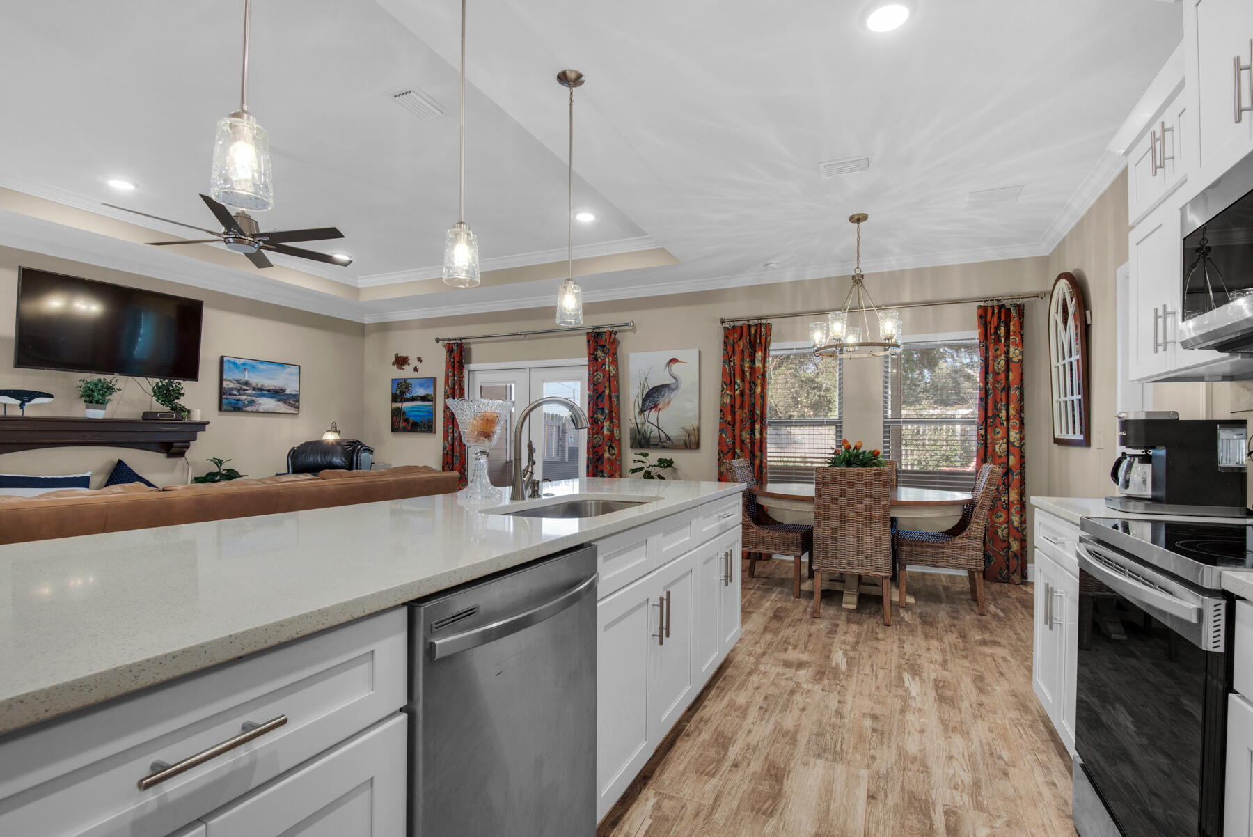 CASA LOMA S/D - Residential Lease