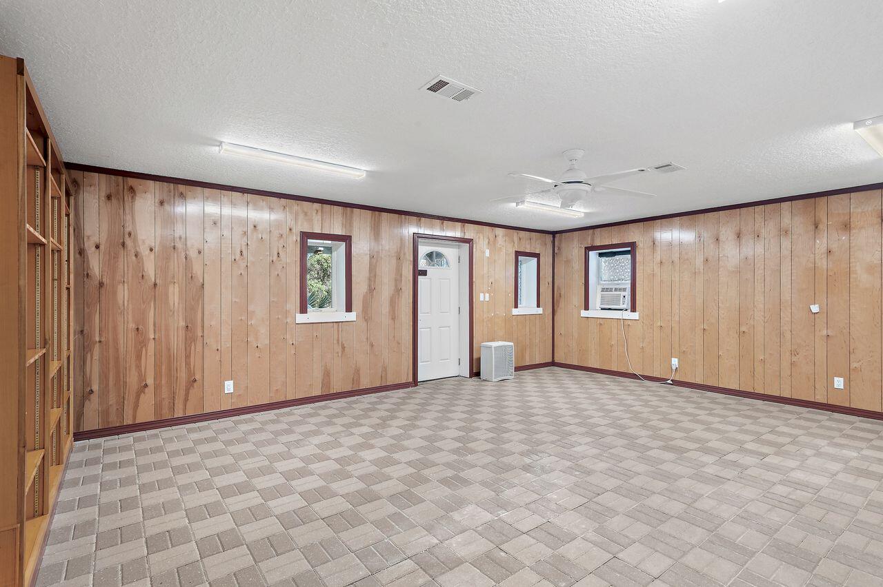 BEACH HIGHLAND 1ST ADD - Residential