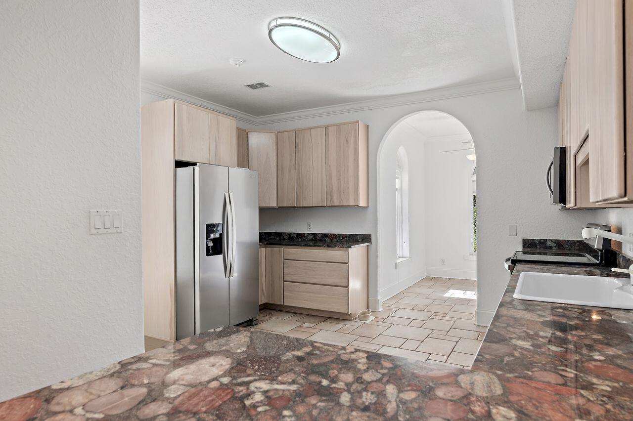 BEACH HIGHLAND 1ST ADD - Residential