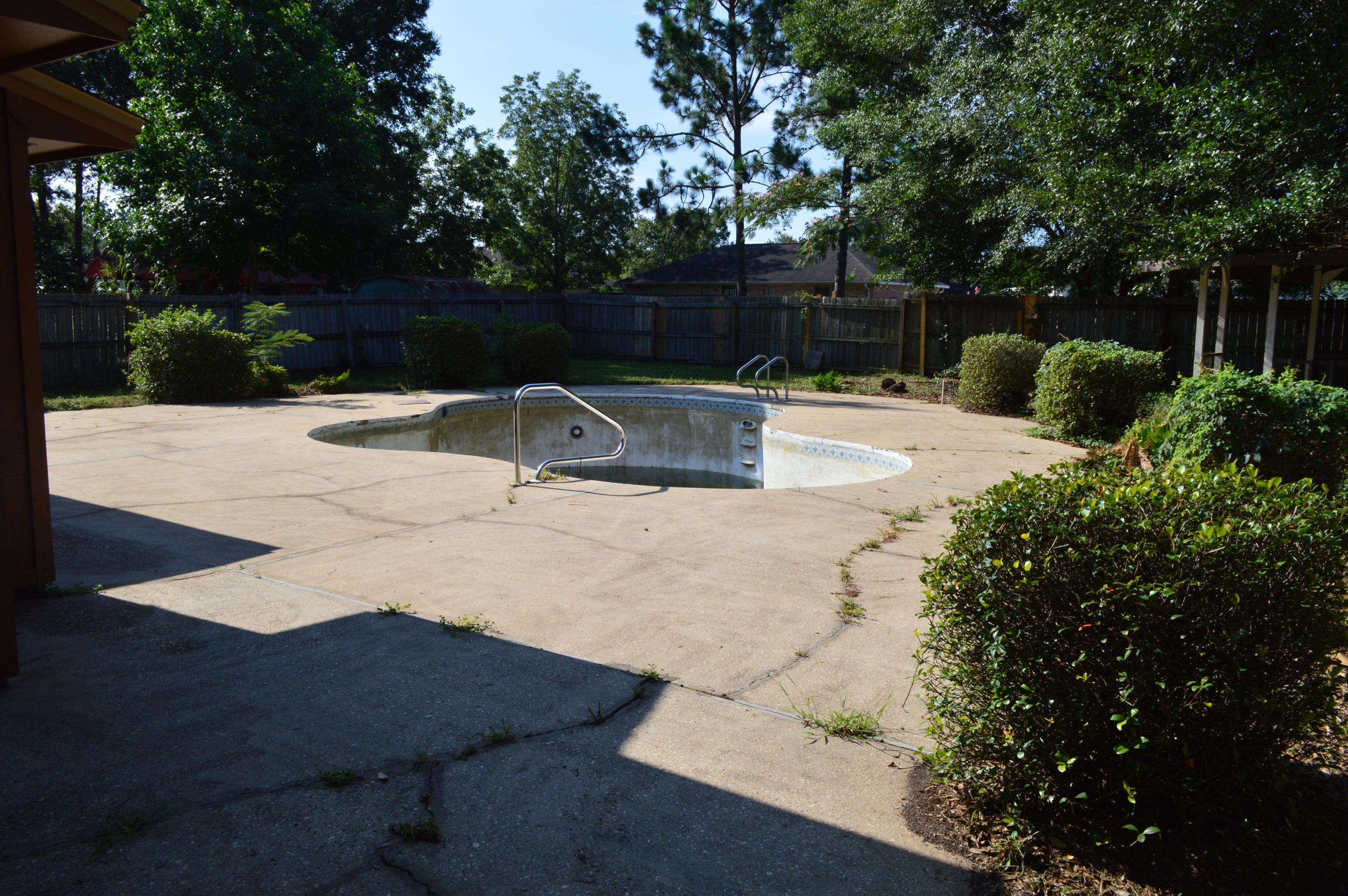 HILLTOP ACRES - Residential