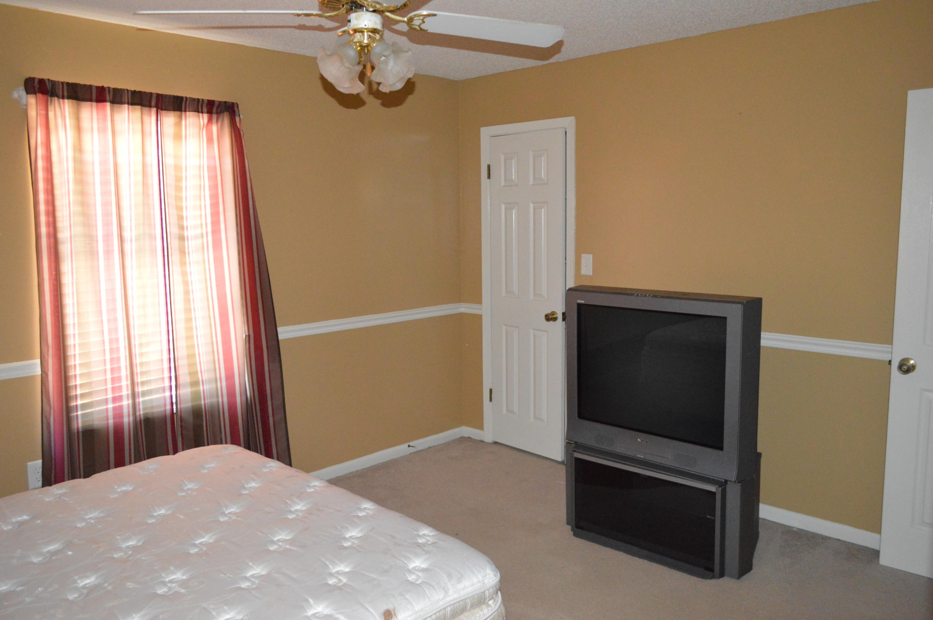 HILLTOP ACRES - Residential