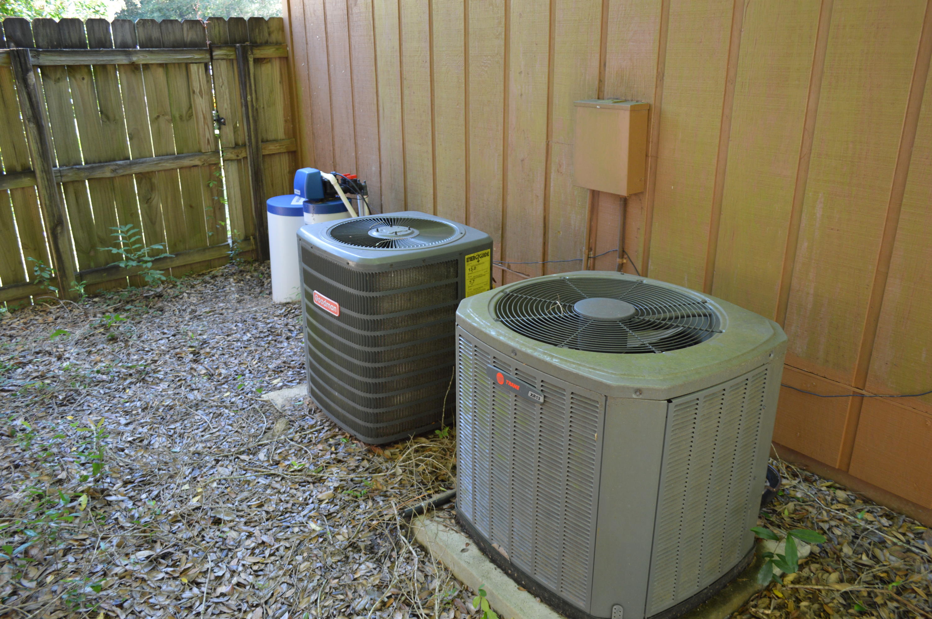 HILLTOP ACRES - Residential