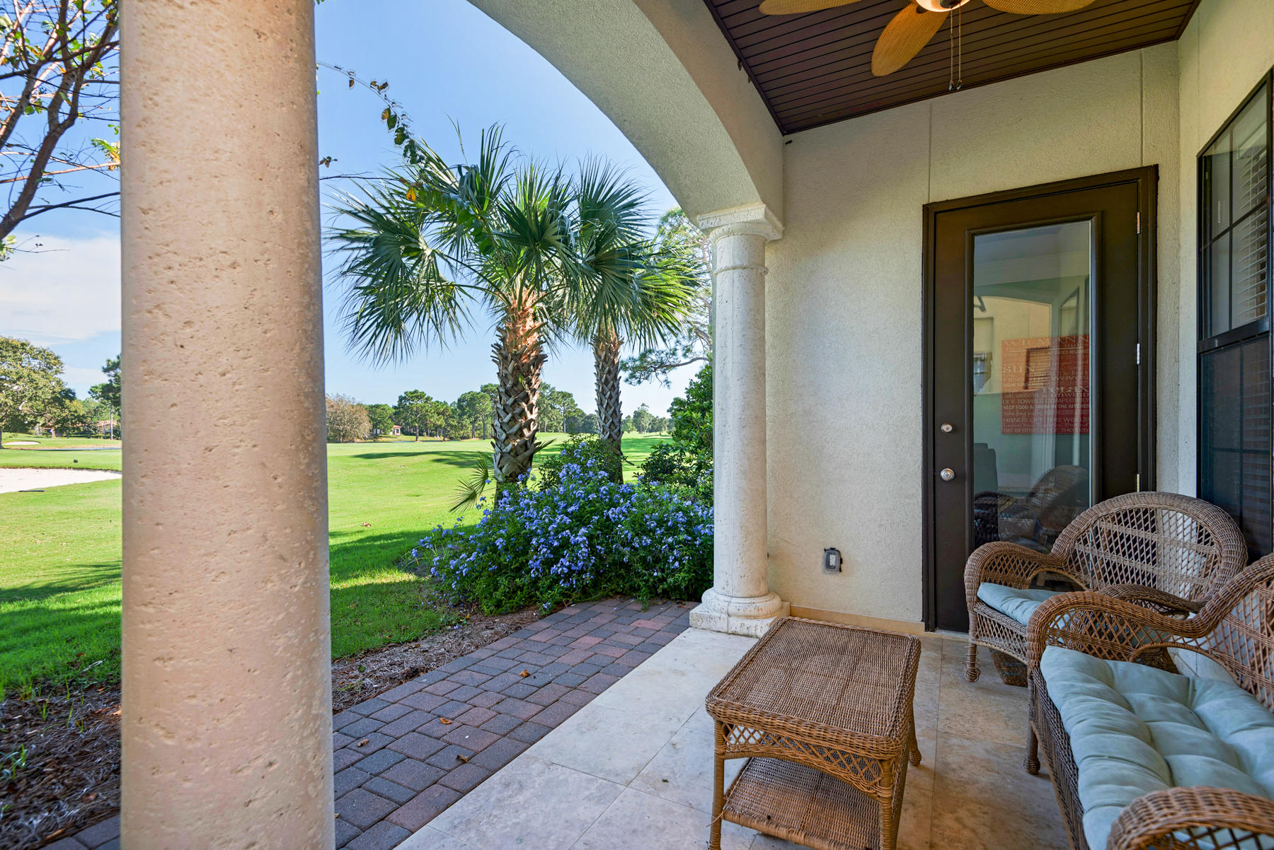 VILLA LAGO - Residential