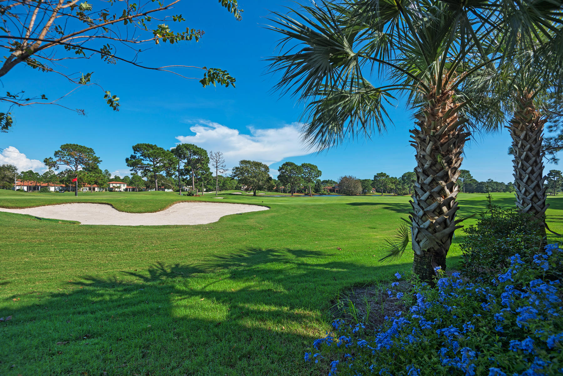 VILLA LAGO - Residential