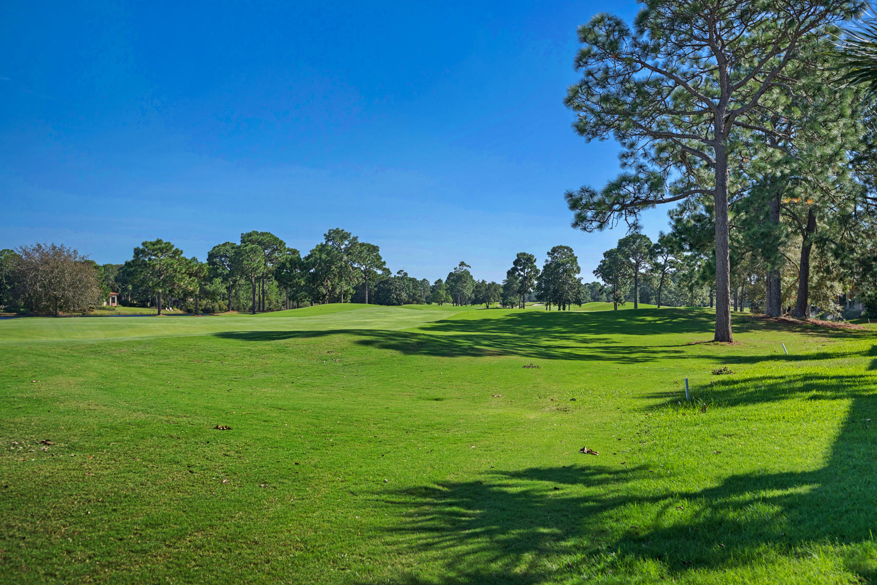 VILLA LAGO - Residential