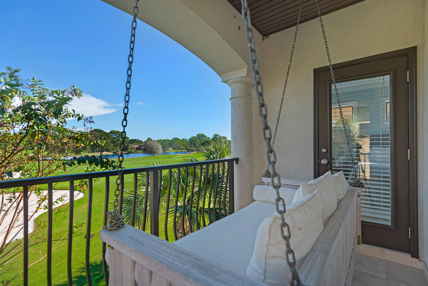 VILLA LAGO - Residential