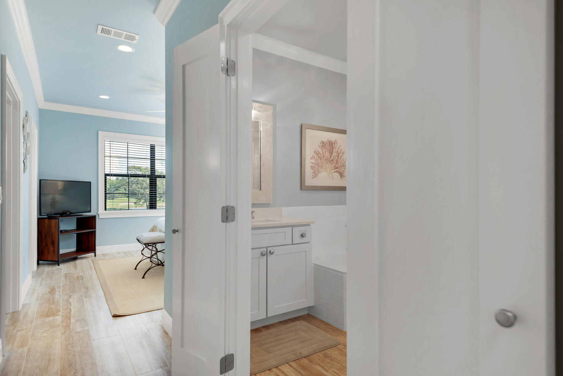 VILLA LAGO - Residential