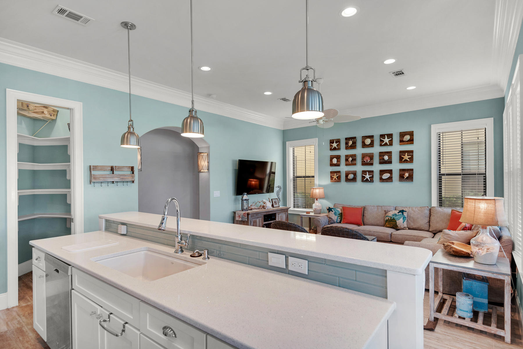 VILLA LAGO - Residential