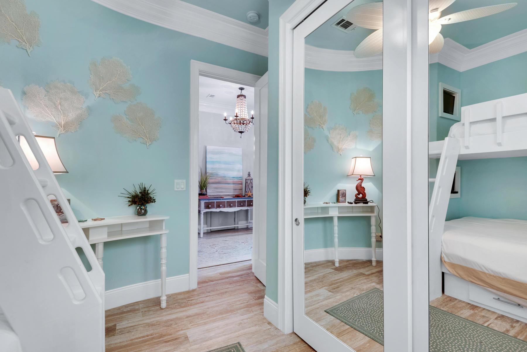 VILLA LAGO - Residential