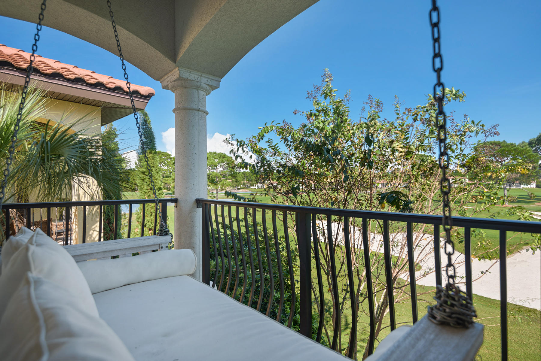 VILLA LAGO - Residential