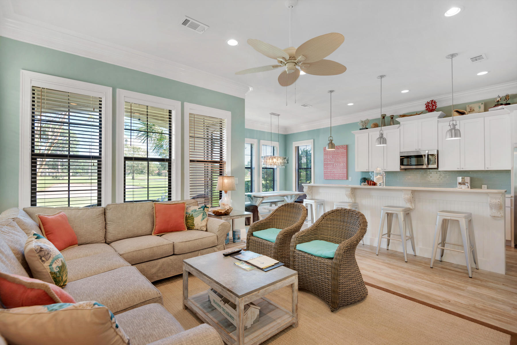 VILLA LAGO - Residential