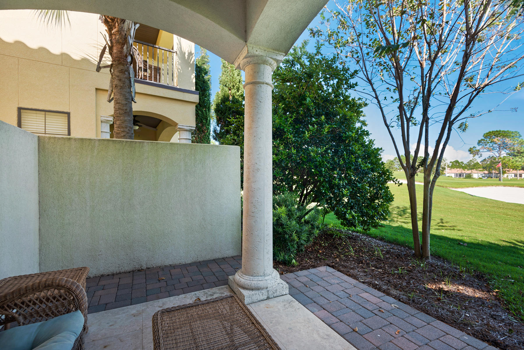 VILLA LAGO - Residential