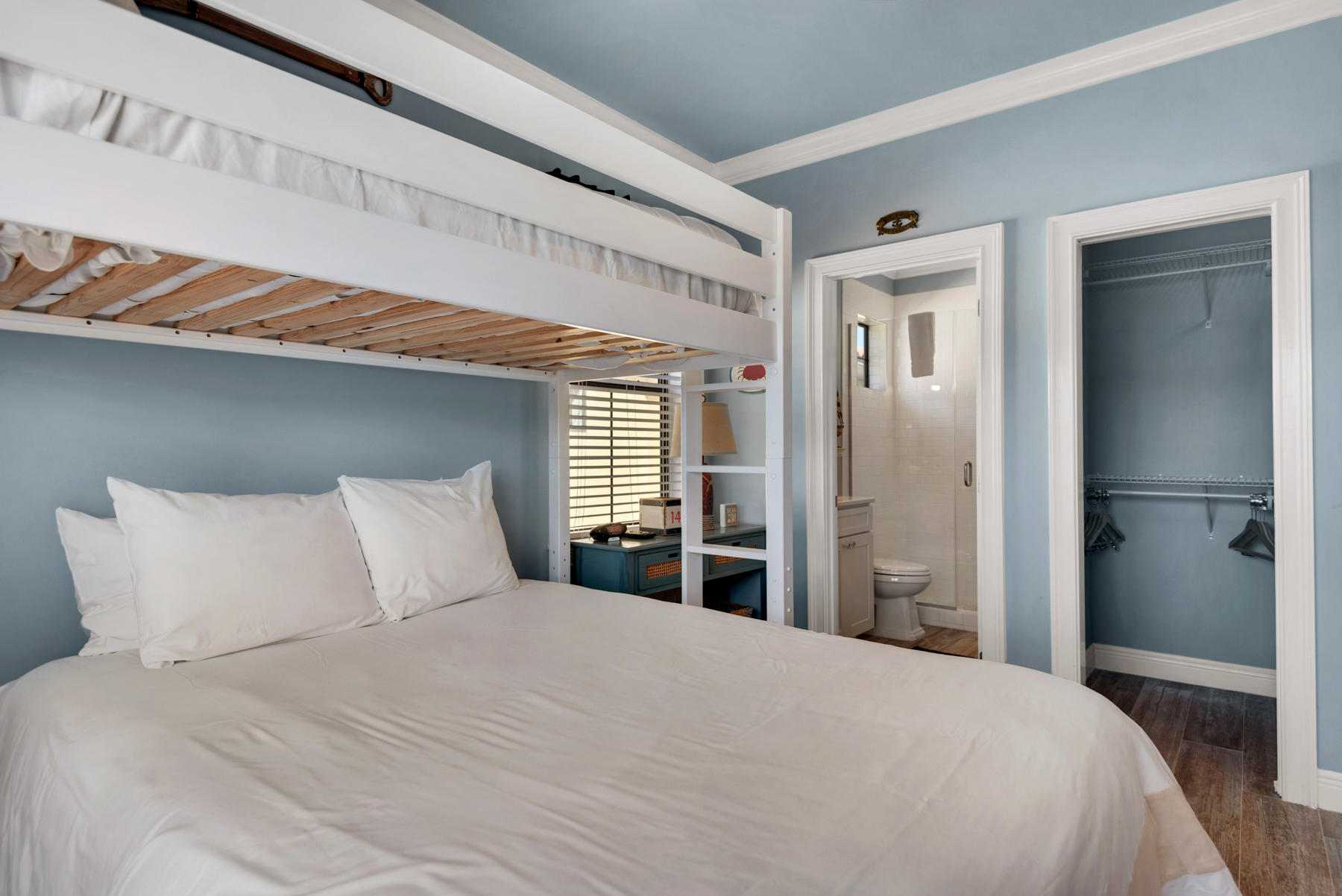 VILLA LAGO - Residential