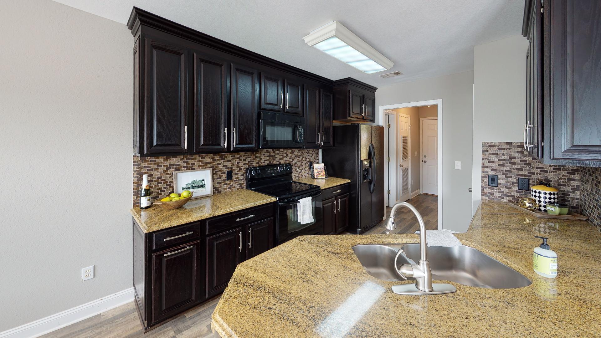 HIDDEN LAKES ESTATES - Residential