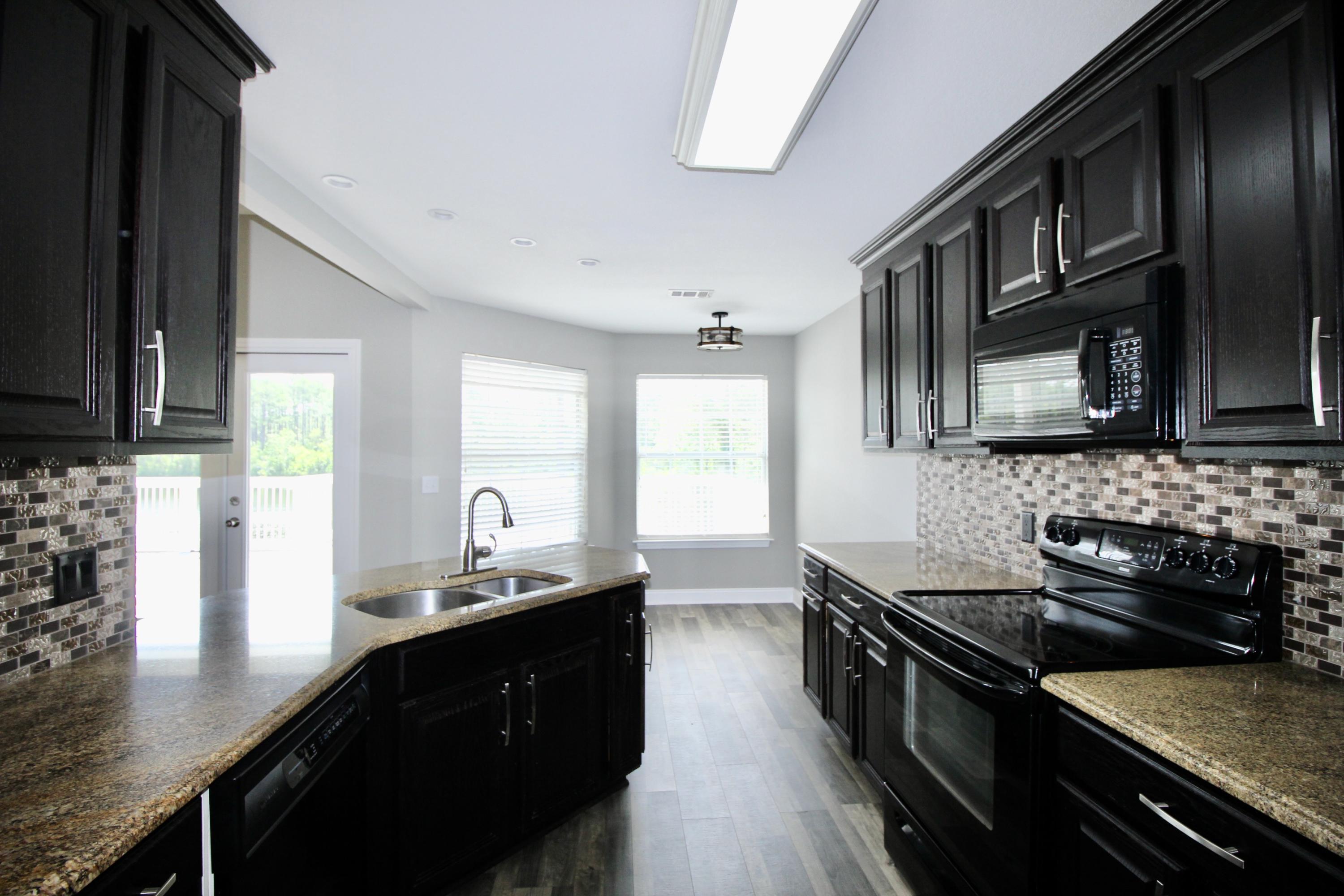 HIDDEN LAKES ESTATES - Residential