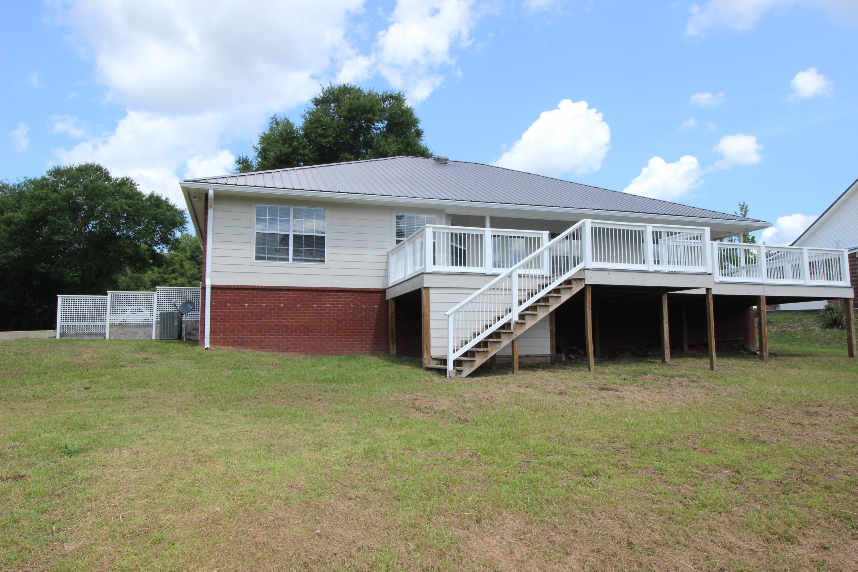 HIDDEN LAKES ESTATES - Residential