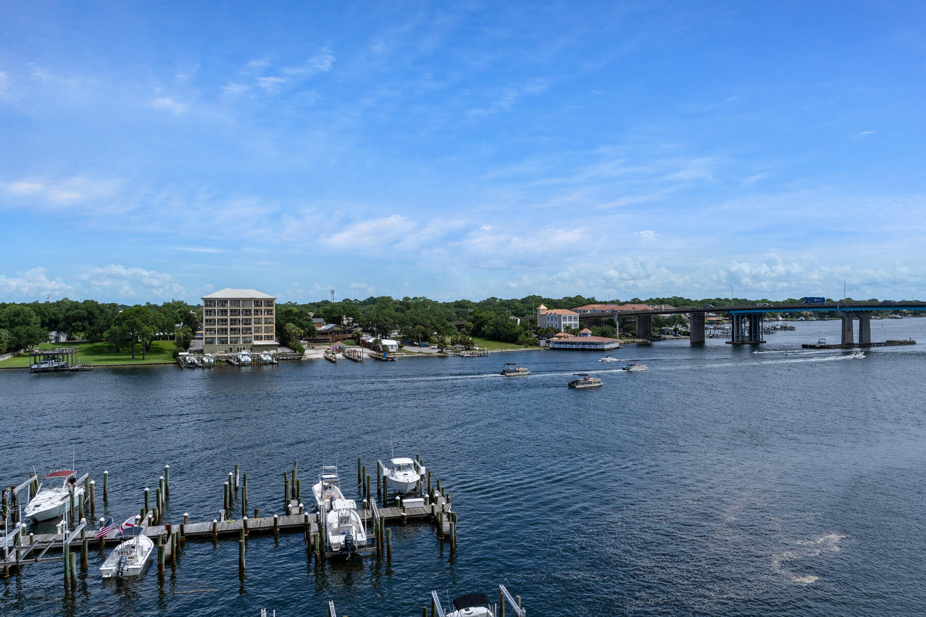 PALM COURT YACHT CLUB - Residential