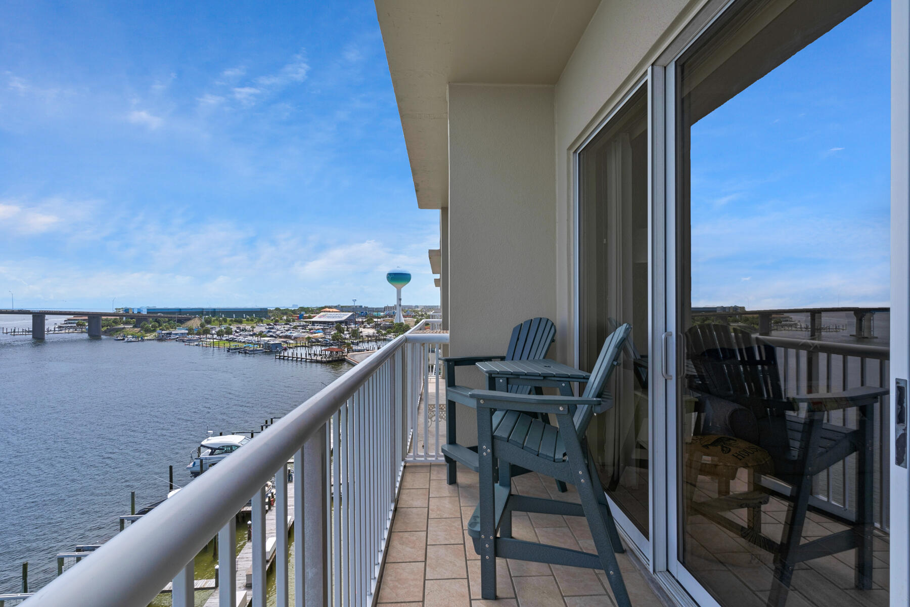 PALM COURT YACHT CLUB - Residential