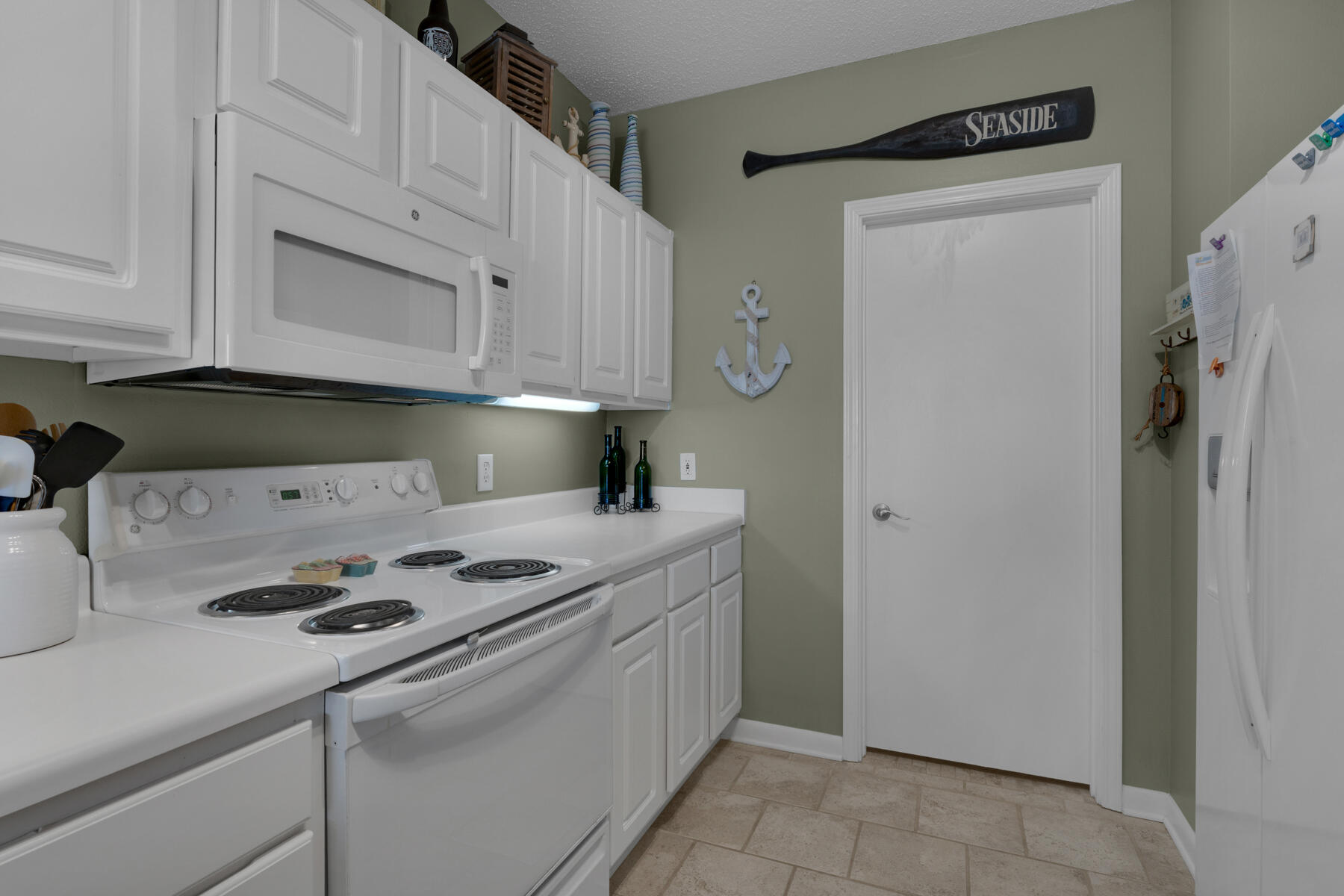 PALM COURT YACHT CLUB - Residential