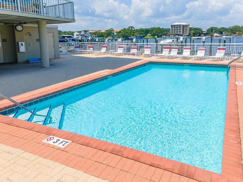 PALM COURT YACHT CLUB - Residential