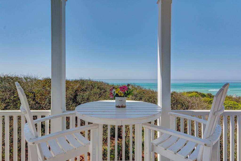 SEASIDE 17 - Residential