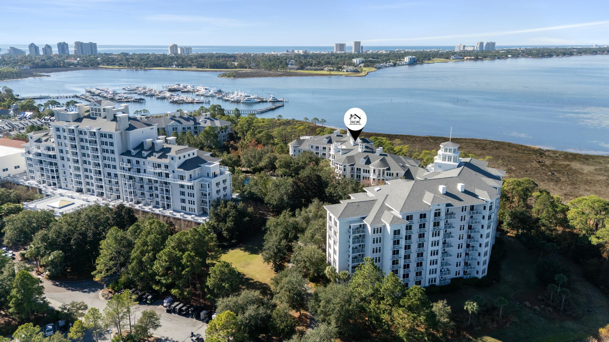 BAHIA CONDO - Residential