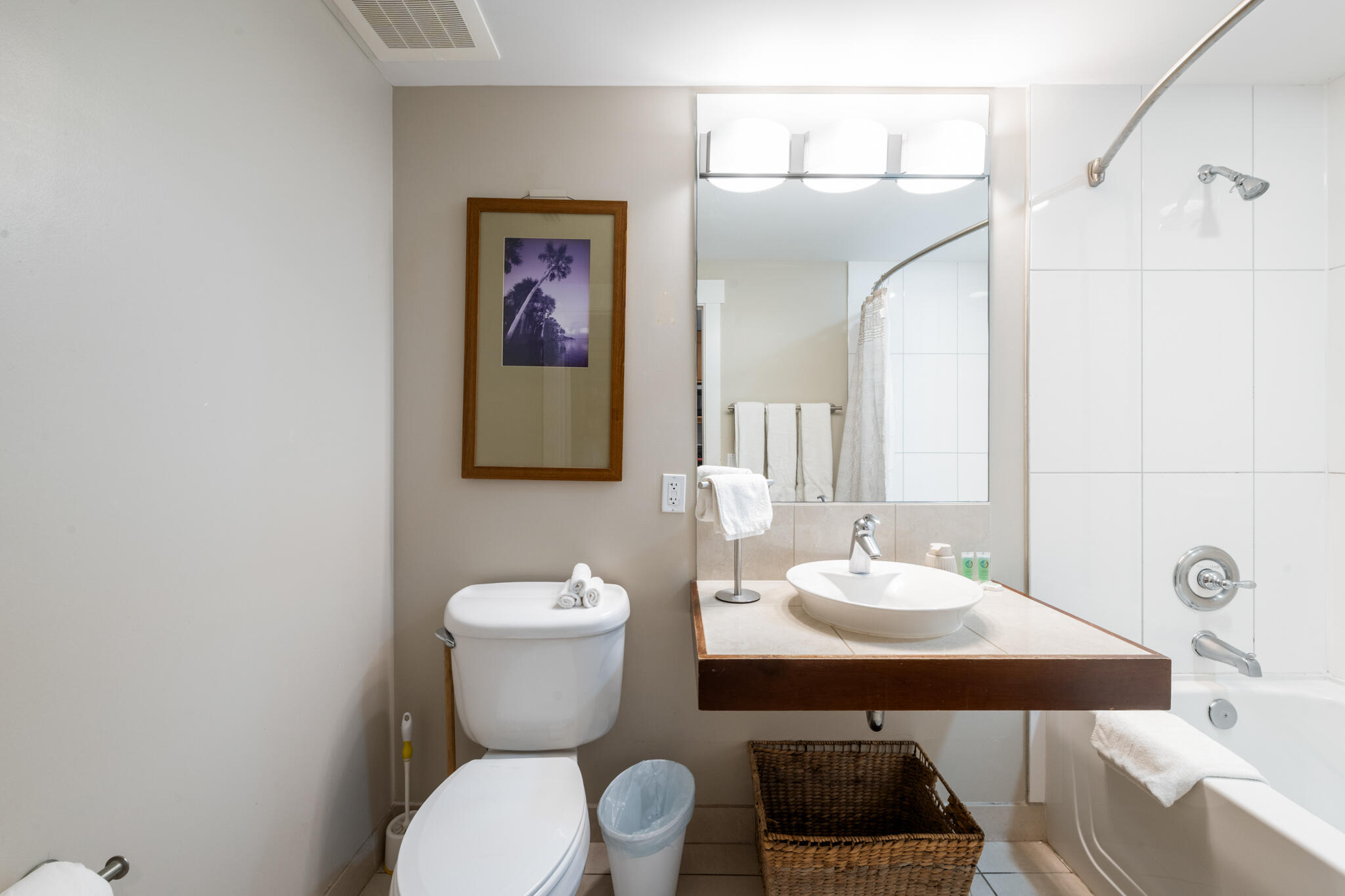 BAHIA CONDO - Residential