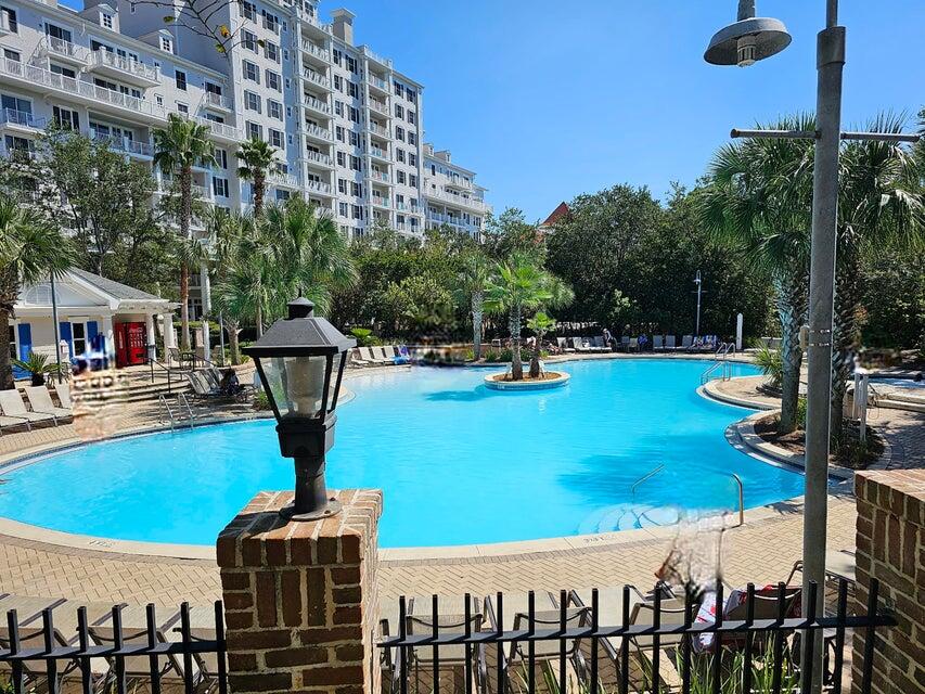 BAHIA CONDO - Residential