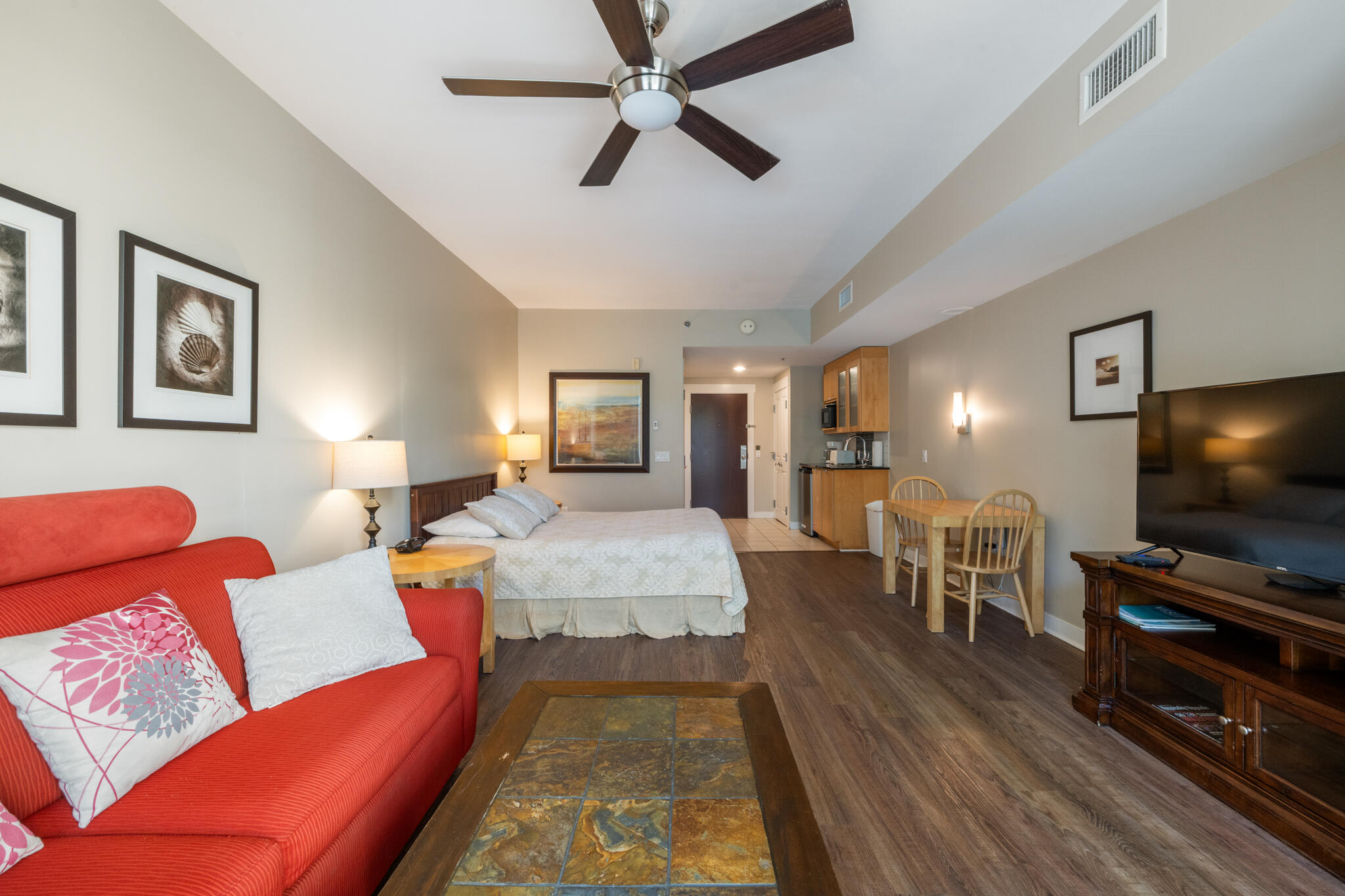 BAHIA CONDO - Residential