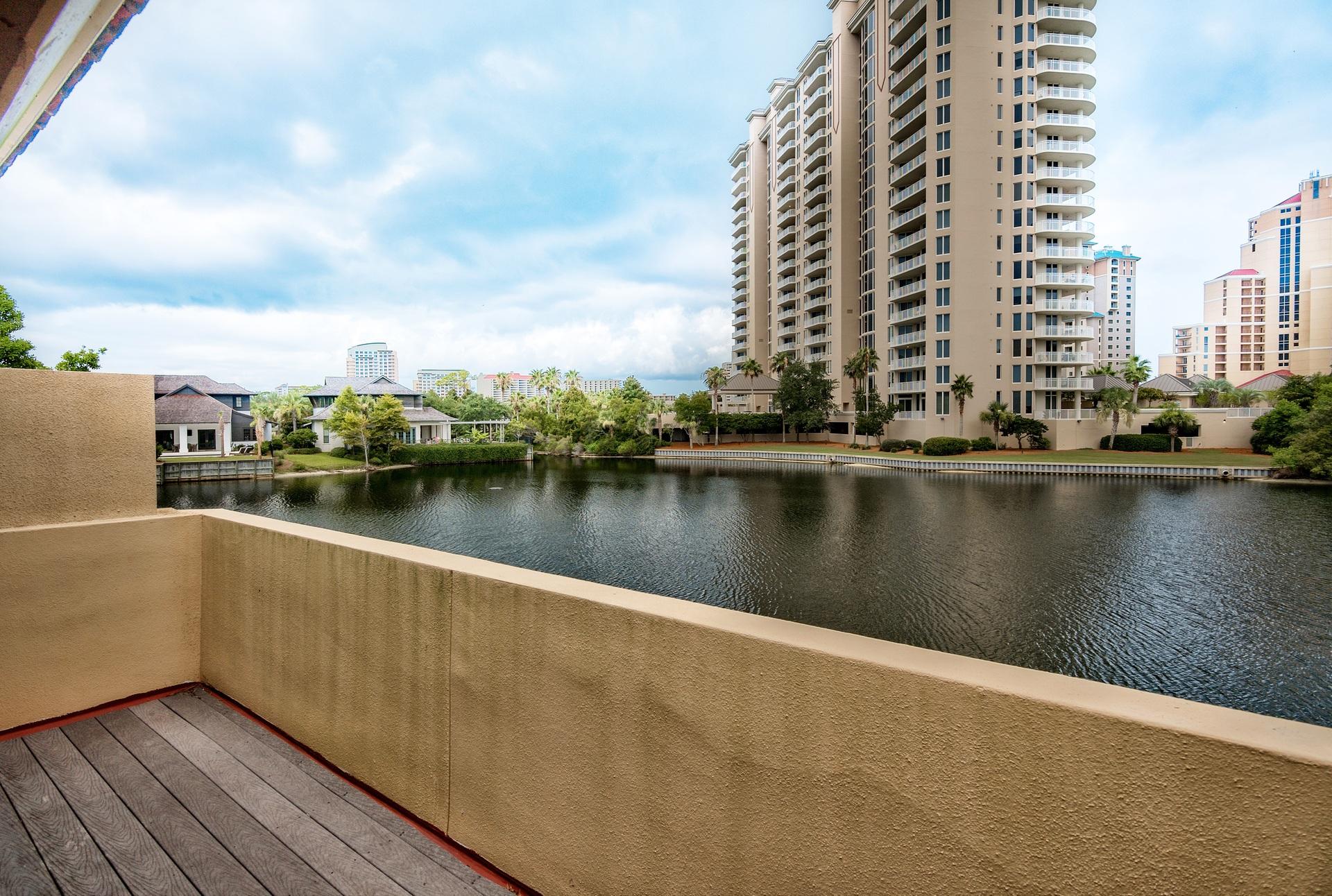 BEACHWALK VILLAS - Residential